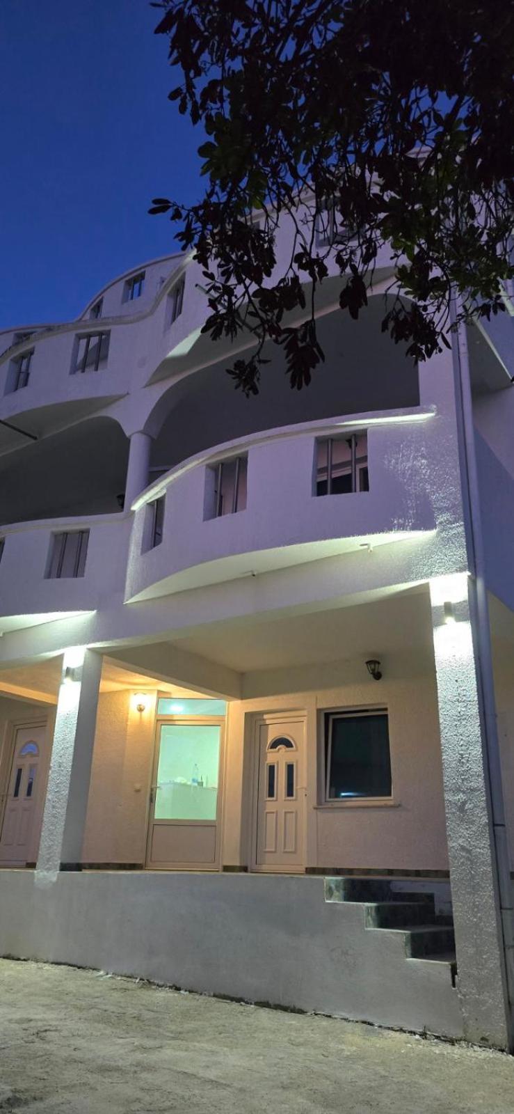 Villa Miki Utjeha Exterior photo
